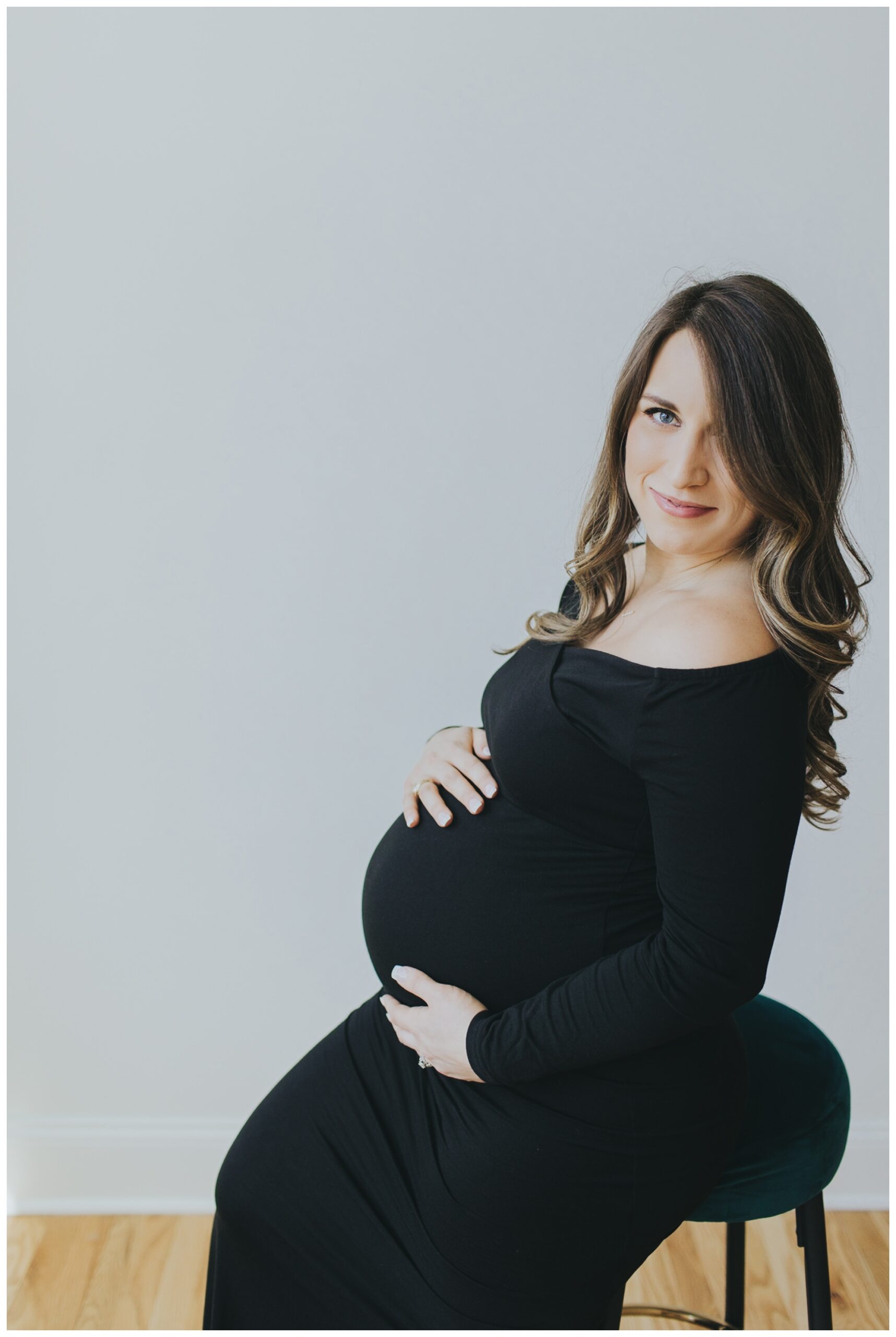 A Darling Studio Wicker Park Chicago maternity session