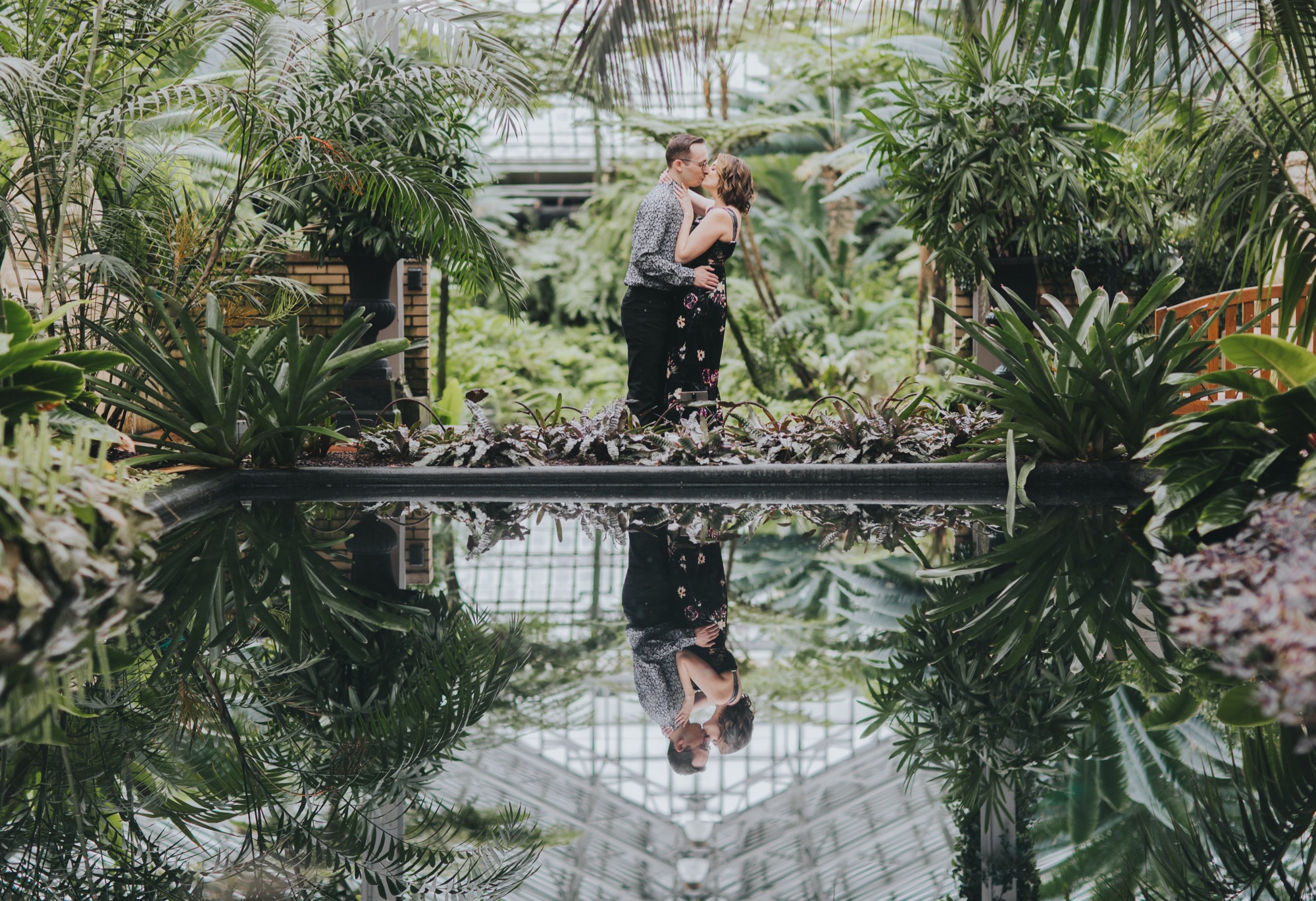 Chicago Garfield Park Conservatory engagement session