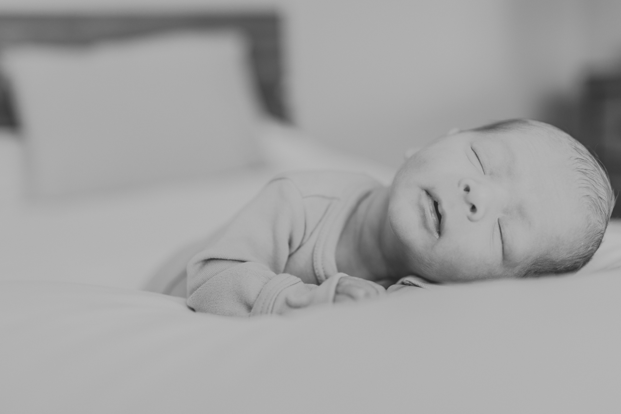 natural newborn poses for newborn photography