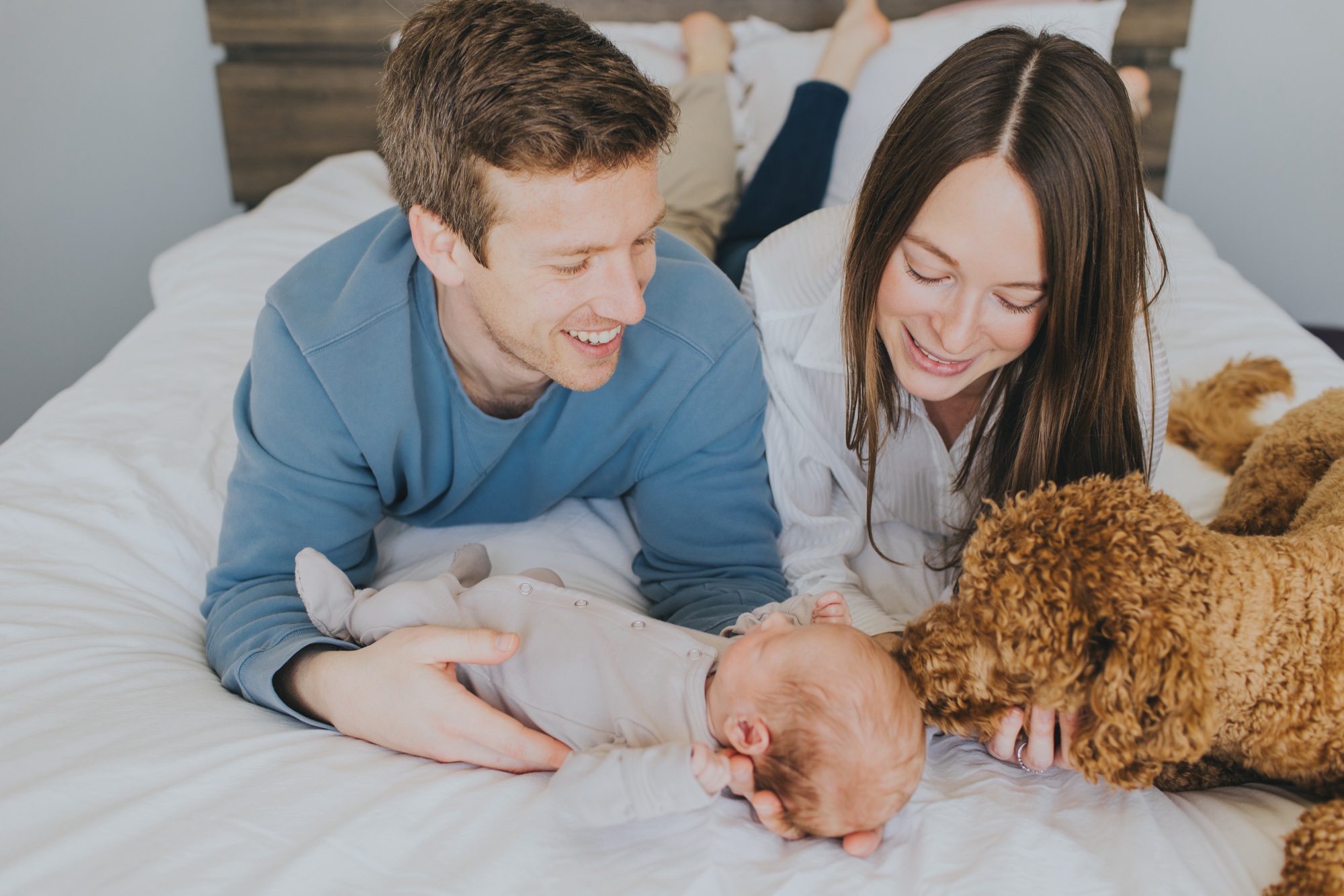 family and newborn picture ideas