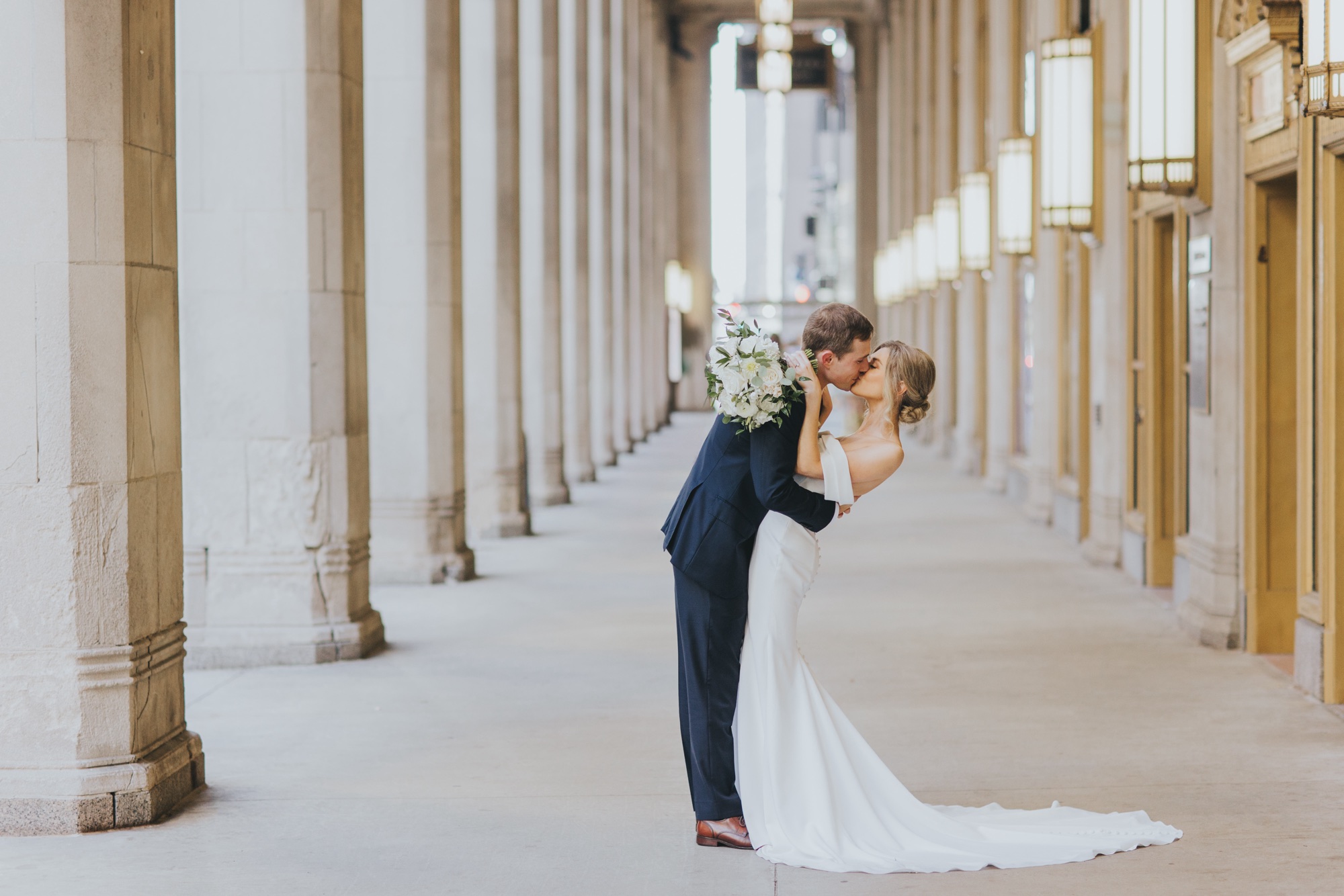 elegant Chicago wedding pictures