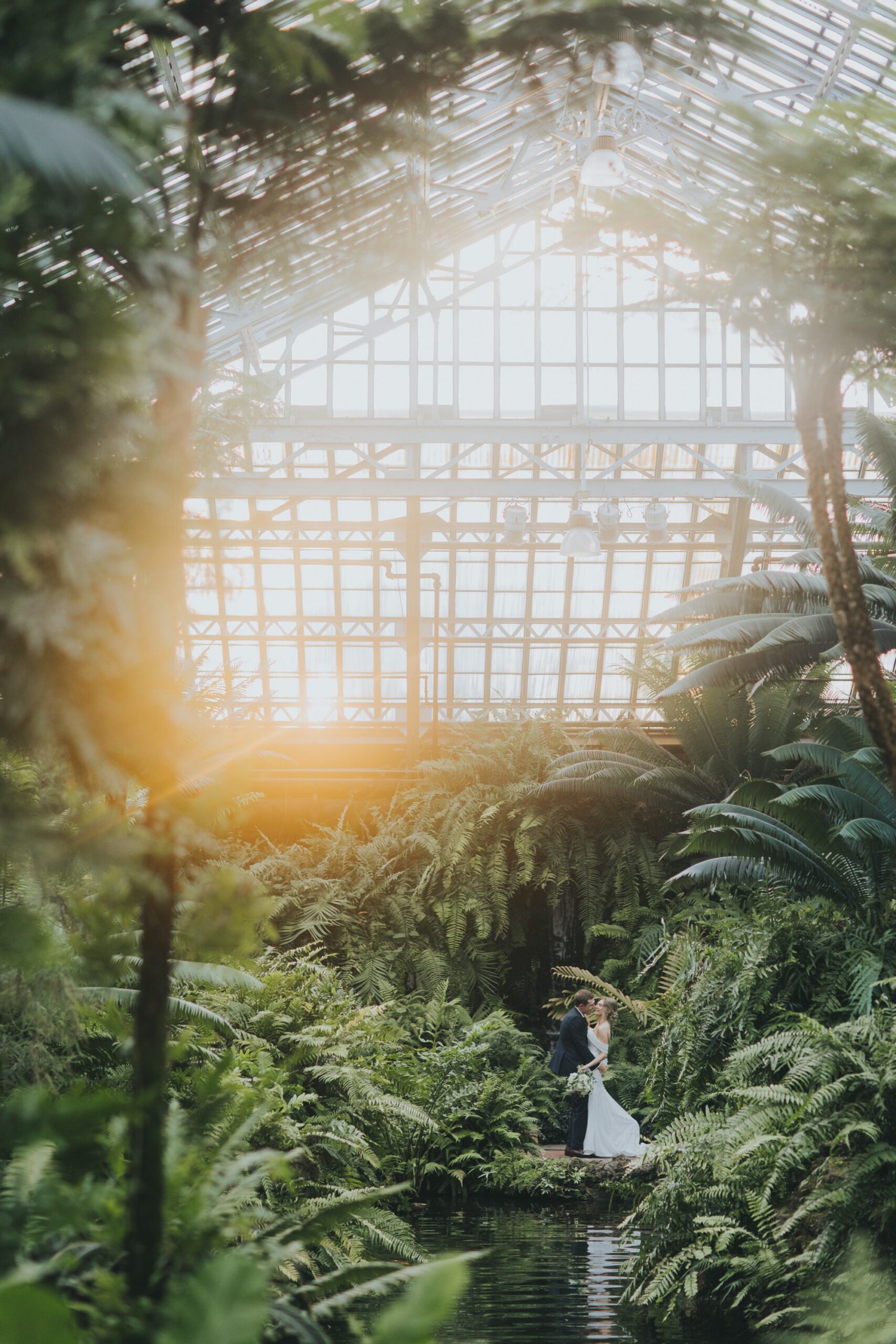 botanical garden wedding portraits