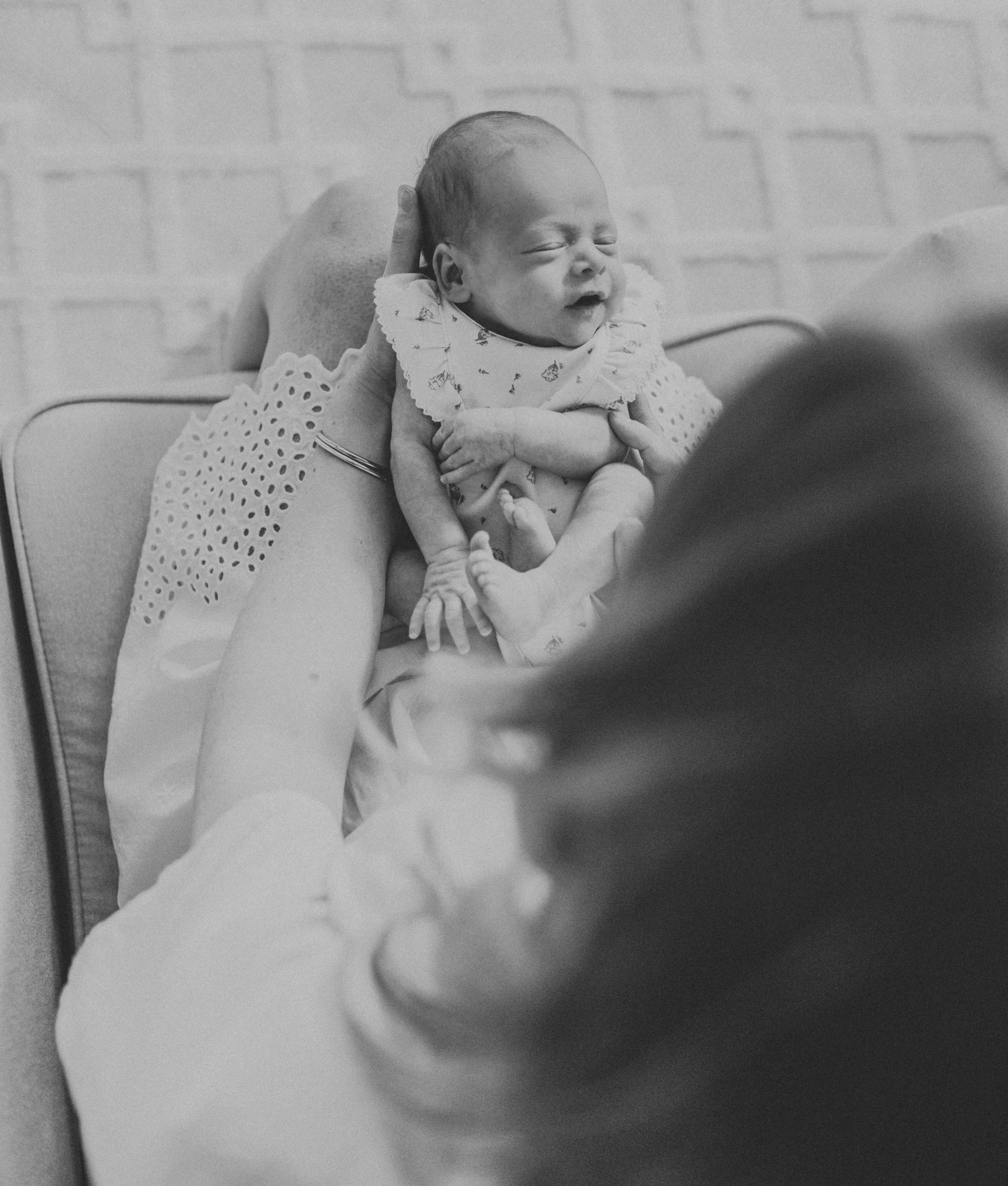 lifestyle newborn session in home