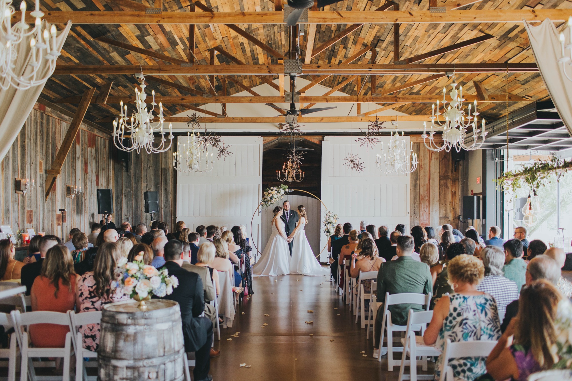 Meg Adamik Creative, Oswego, Illinois, Western Chicago suburbs wedding photographer
