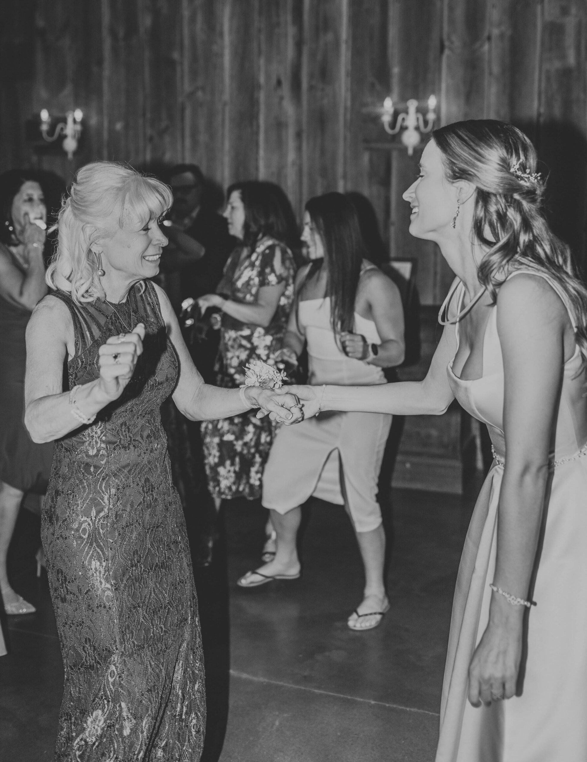 scenic farm wedding venues near Chicago, Illinois