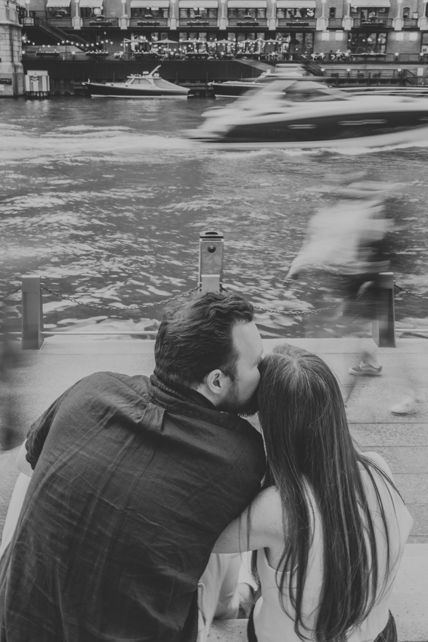 how to feel comfortable in engagement photos

