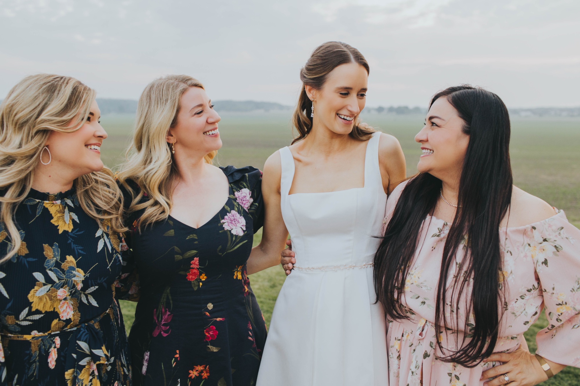 Meg Adamik Creative, Oswego, Illinois, Western Chicago suburbs wedding photographer