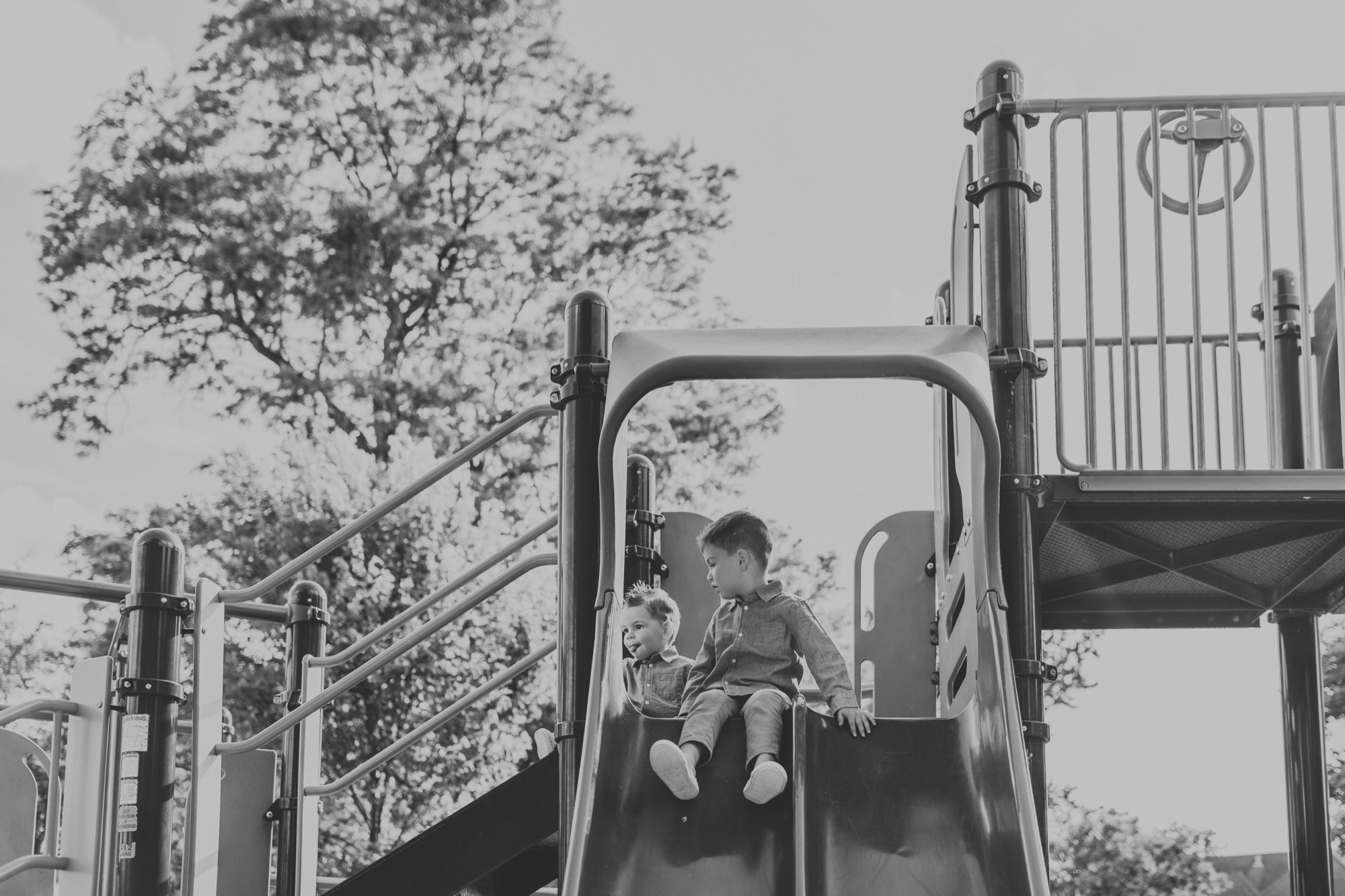summer family photos at the playground 