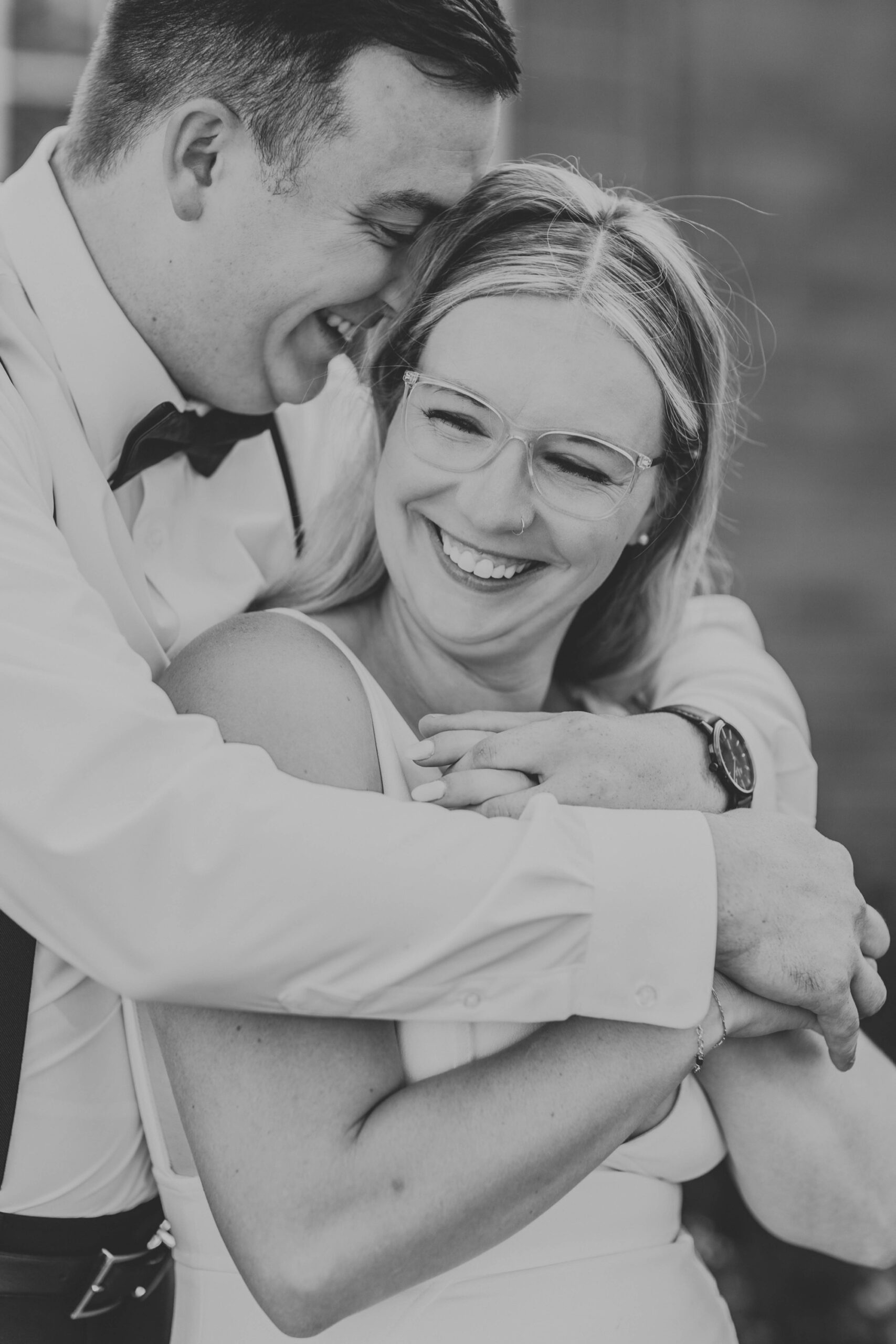 backyard wedding examples; backyard wedding inspo, ideas, and planning