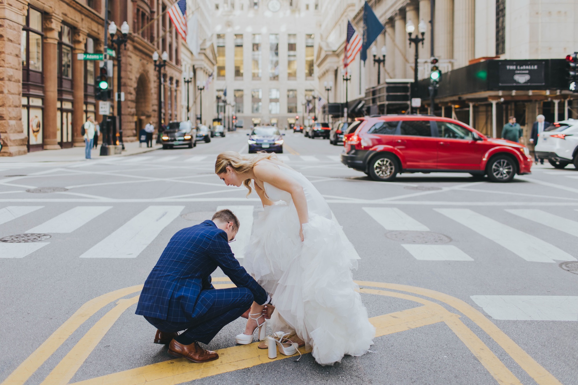 elopement photos at the Board of Trade Chicago