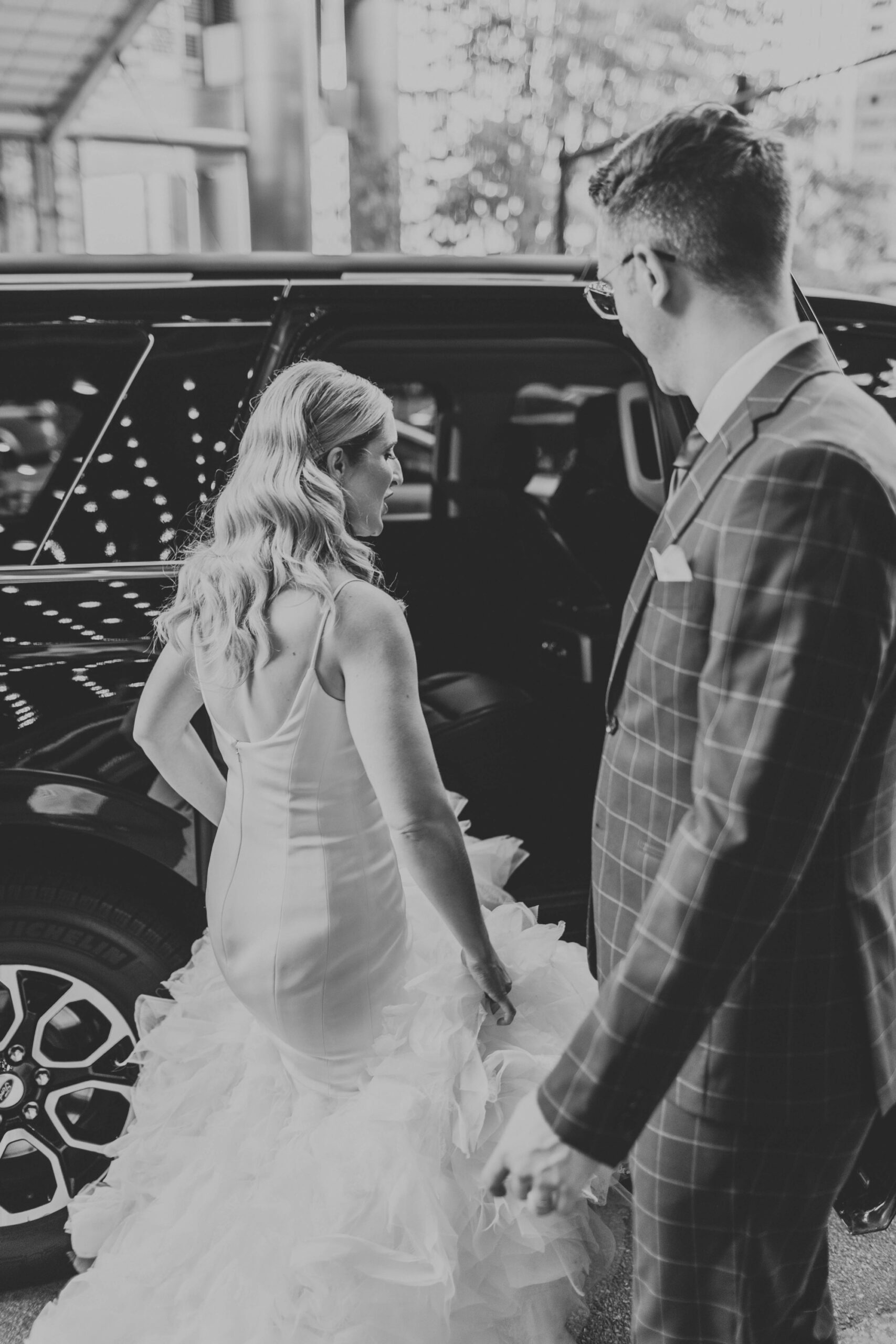 places to take couple portraits in downtown Chicago