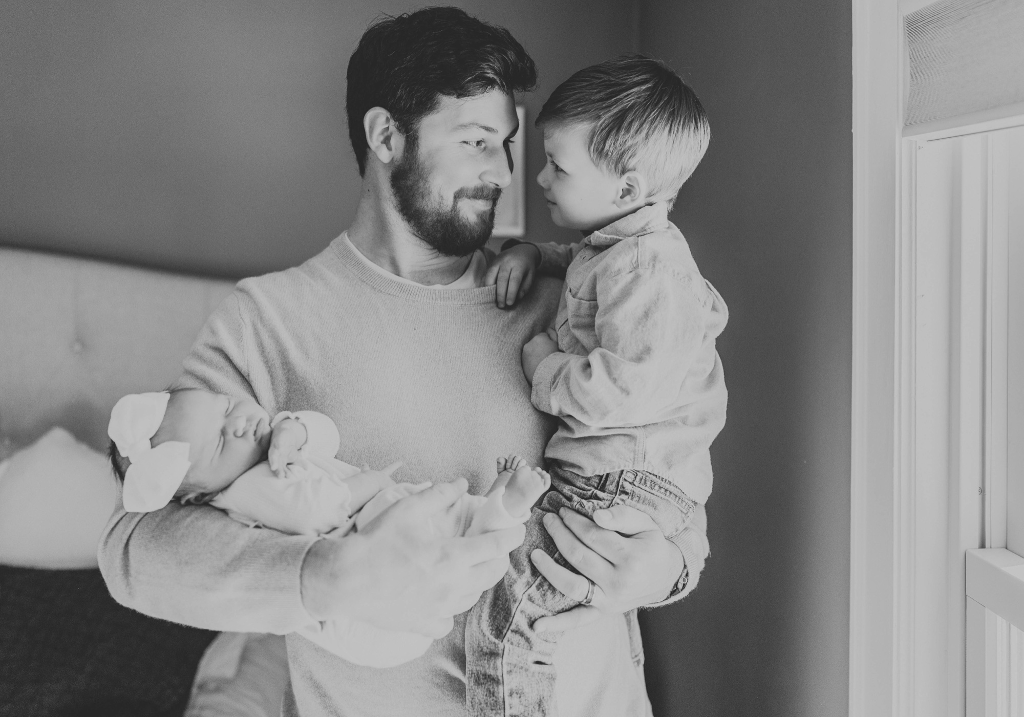 lifestyle newborn photography